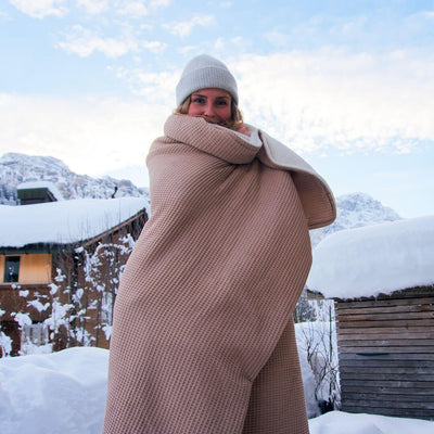 Kuscheldecke Zoe Latte-Sandweiss 145 x 210 cm - Livom